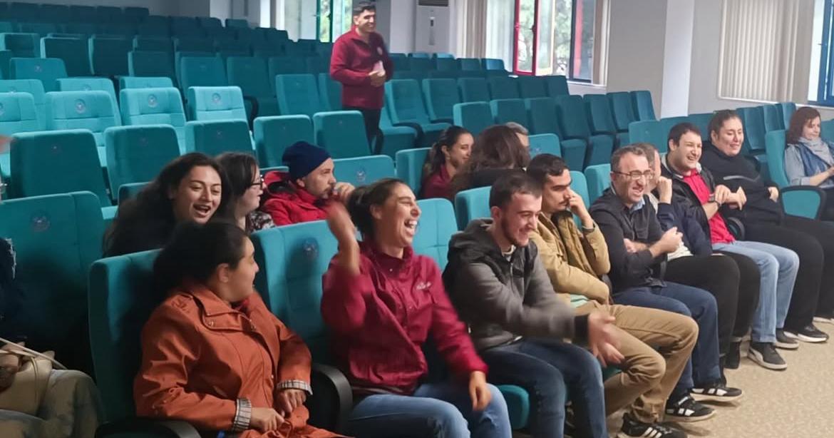  WhatsApp Image 2025-11-06 at 09.12.13